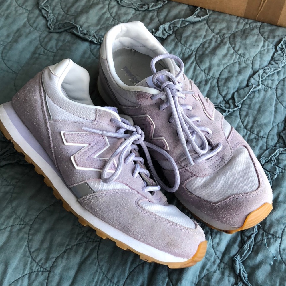 Lilac new balance sneakers.